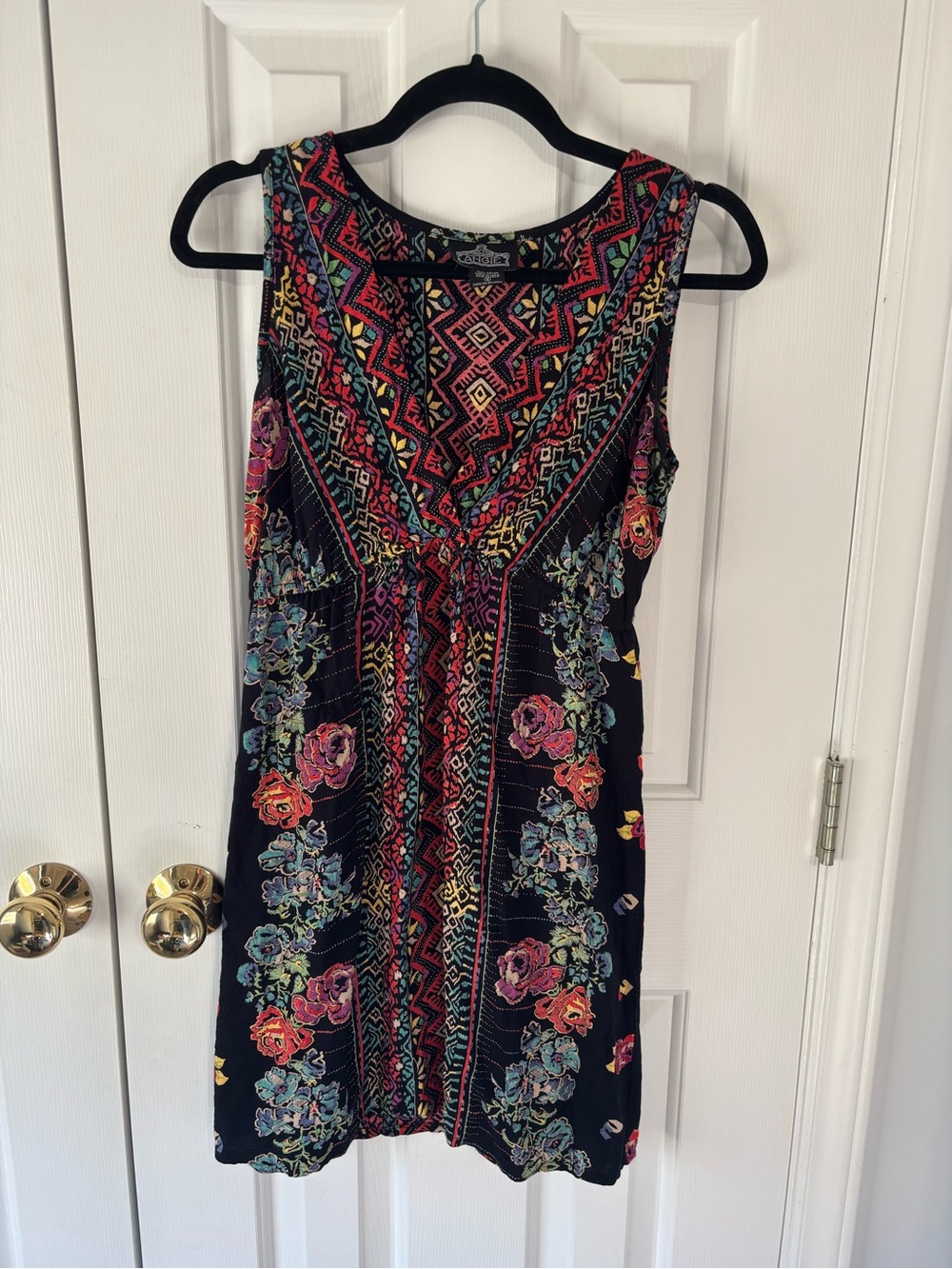 Angie Sleeveless V-Neck Dress Short Black Colorful Small Boho Floral Diamond